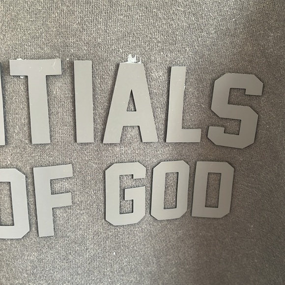 Fear of God Essentials Raglan Hoodie Size Large - Picture 6 of 9